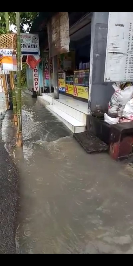 Air Tergenang akibat Cuaca Ekstrim di Banjar Pasekan, Desa Abianbase, Kecamatan Mengwi Tanggal 06 Januari 2023